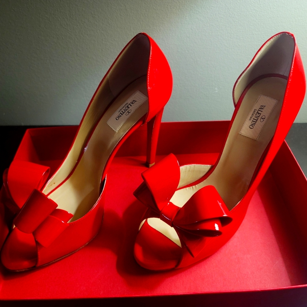 Valentino Garavani Couture Red Patent Leather Bow D'Orsay Peep Toe Pump.